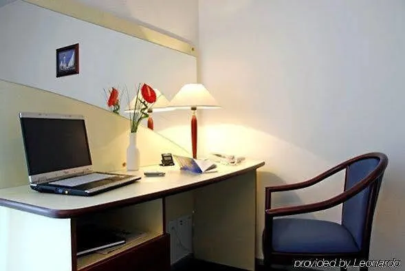 Terres De France Brest Aparthotel