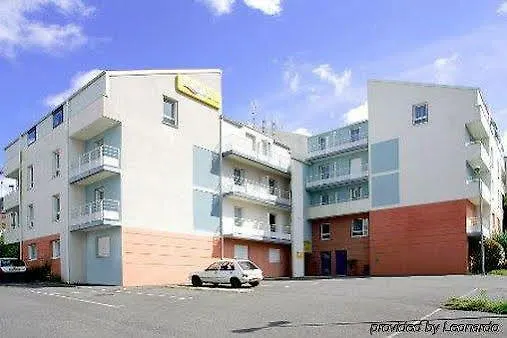 Terres De France Brest Aparthotel 2*,  Frankrijk